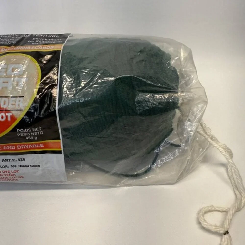 Red Heart The‎ Pounder Acrylic Yarn 389 Hunter Green No Dye Lot 16 oz